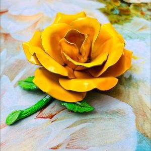 Vintage Flower Yellow Rose Brooch Brooch 💛